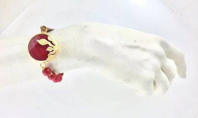 Kırmızı Yeşim ( Jade) Taşlı Yaprak Figürlü Bileklik - Gold Kaplama