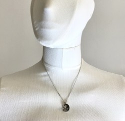 Yusufçuk Figürlü Kısa Tasarım Kolye - Antik Gümüş Kaplama - Thumbnail